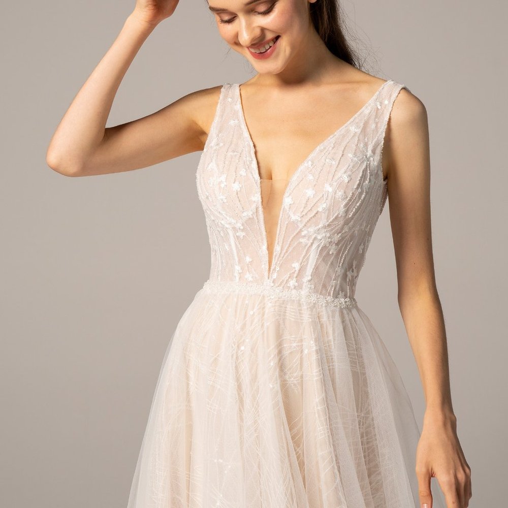 New Cocomelody Bianca A-Line Court Train Tulle Wedding Dress CW2367 size 6